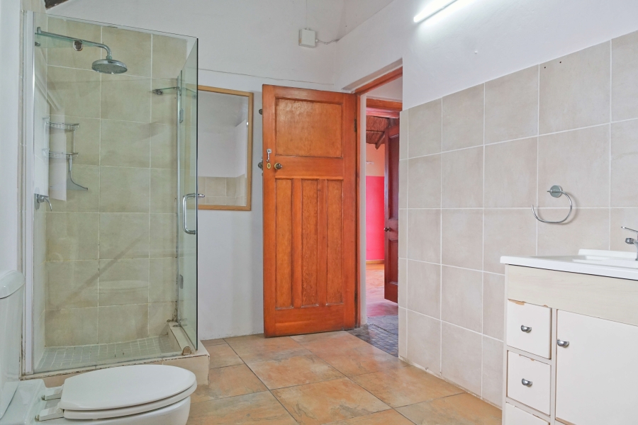 6 Bedroom Property for Sale in Cove Rock Eastern Cape